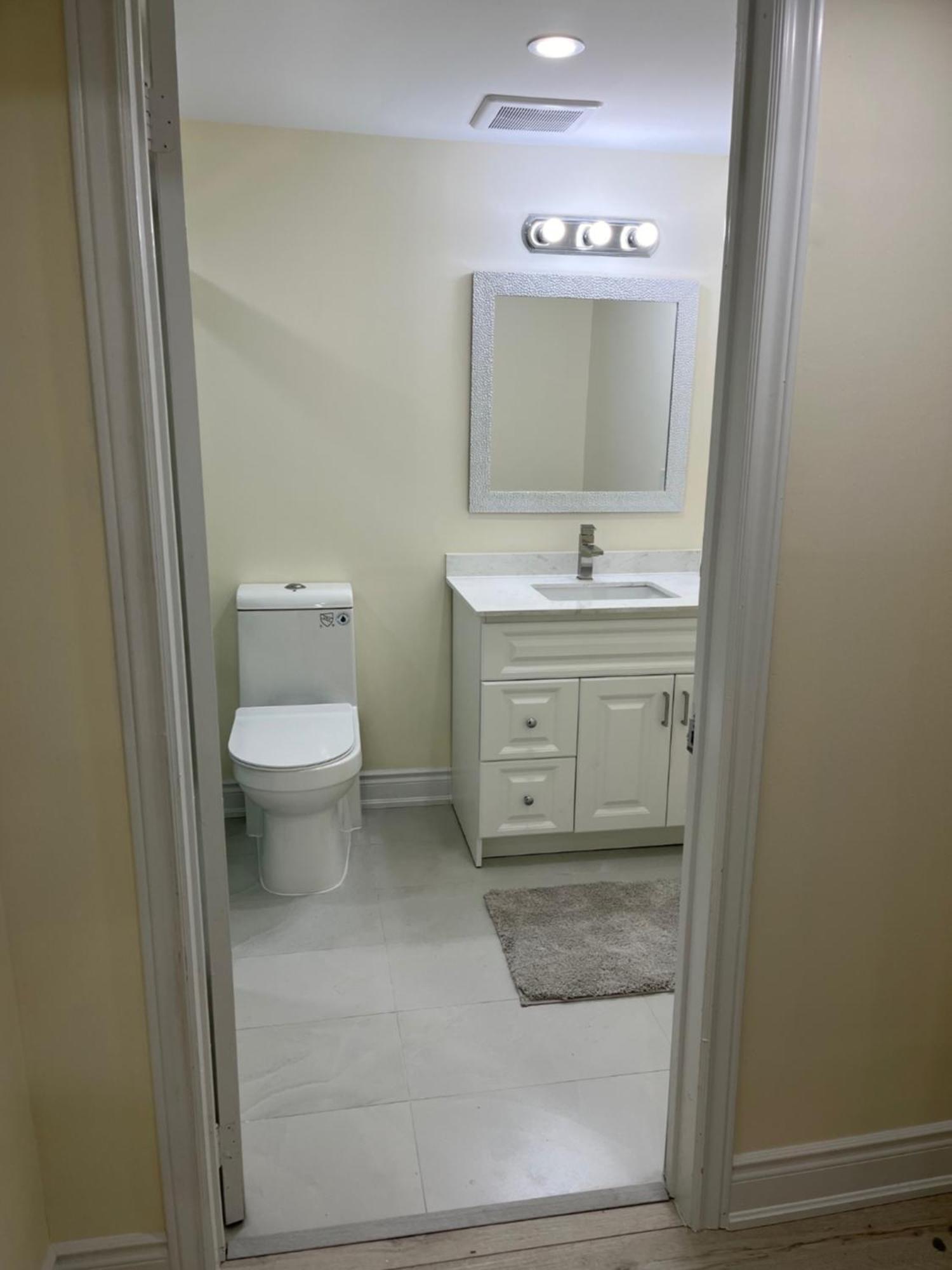 Comfortable Basement In Oakville, Ontario , Canada *